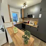 Luxury Glam Coresi Mall Area - Parking Option * Brasov