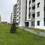 Apartment Luxury Glam Coresi Mall Area - Parking Option *
