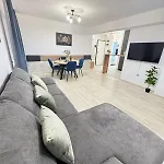 Luxury Glam Coresi Mall Area - Parking Option * Brasov