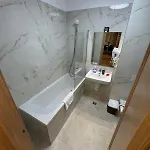 Luxury Glam Coresi Mall Area - Parking Option *