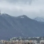 Luxury Glam Coresi Mall Area - Parking Option Brasov