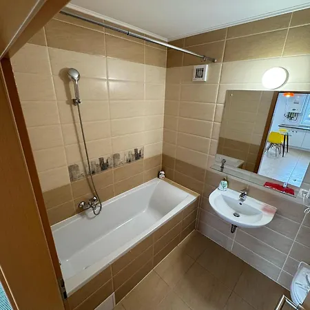 Apartment Luxury Glam Coresi Mall Area Brasov