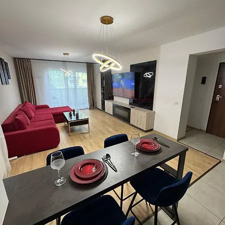 Luxury Glam Coresi Mall Area Apartment *