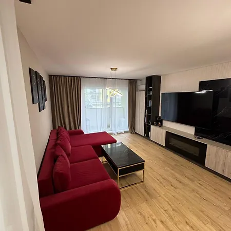 Apartment Luxury Glam Coresi Mall Area