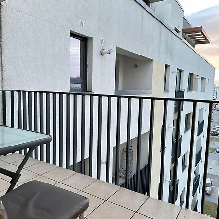 Luxury Glam Coresi Mall Area