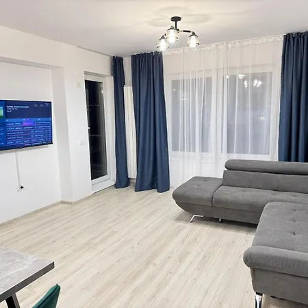 Luxury Glam Coresi Mall Area Apartment Brasov