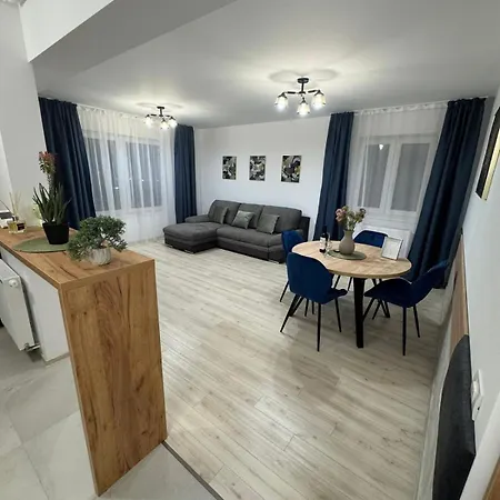 Appartement Luxury Glam Coresi Mall Area - Parking Option *