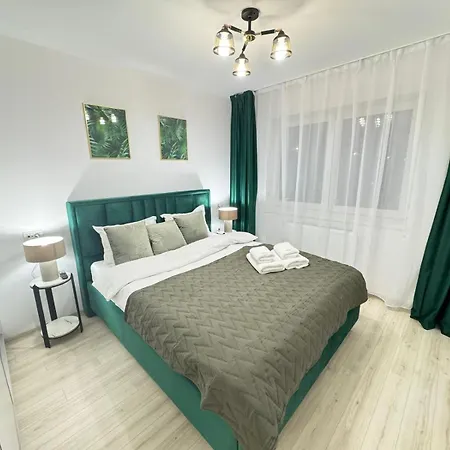 Luxury Glam Coresi Mall Area - Parking Option * Брашов