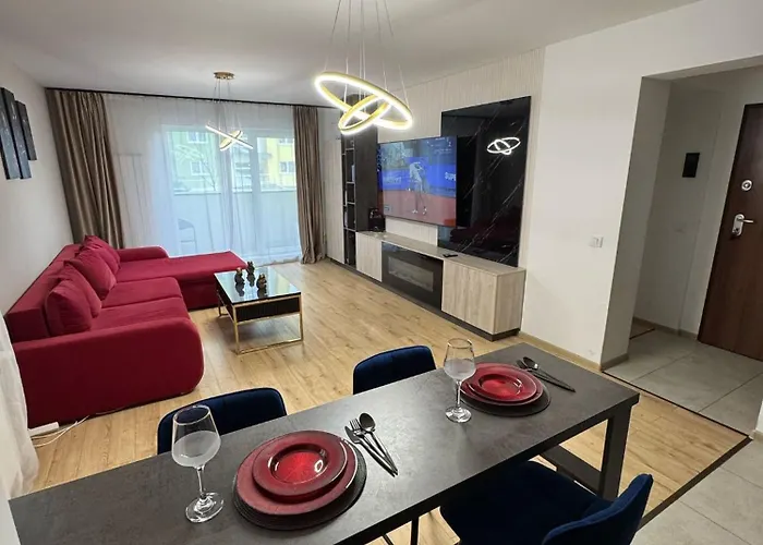 Luxury Glam Coresi Mall Area Apartment *