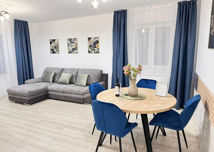 Luxury Glam Coresi Mall Area * Braşov