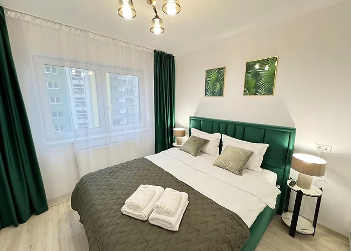 Appartement Luxury Glam Coresi Mall Area