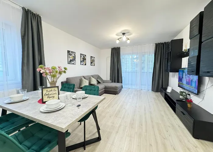 Appartement Luxury Glam Coresi Mall Area *