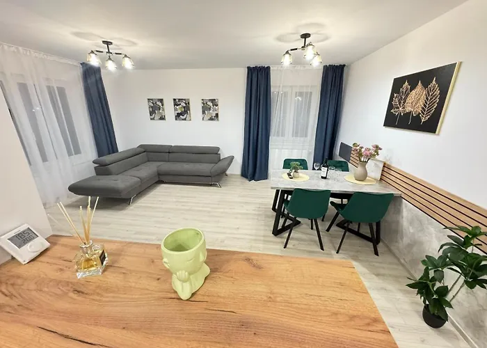 Appartement Luxury Glam Coresi Mall Area